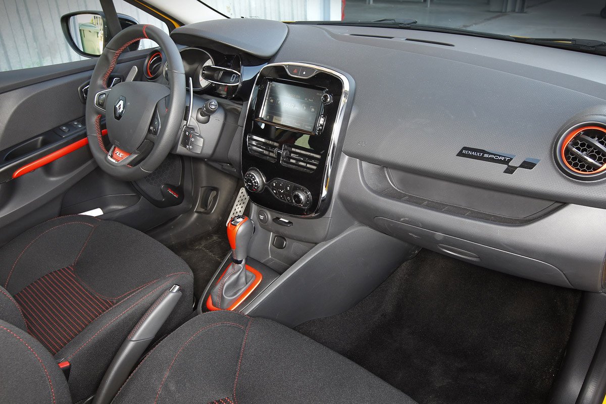 Prueba 10: Renault Clio RS, deportivo y singular