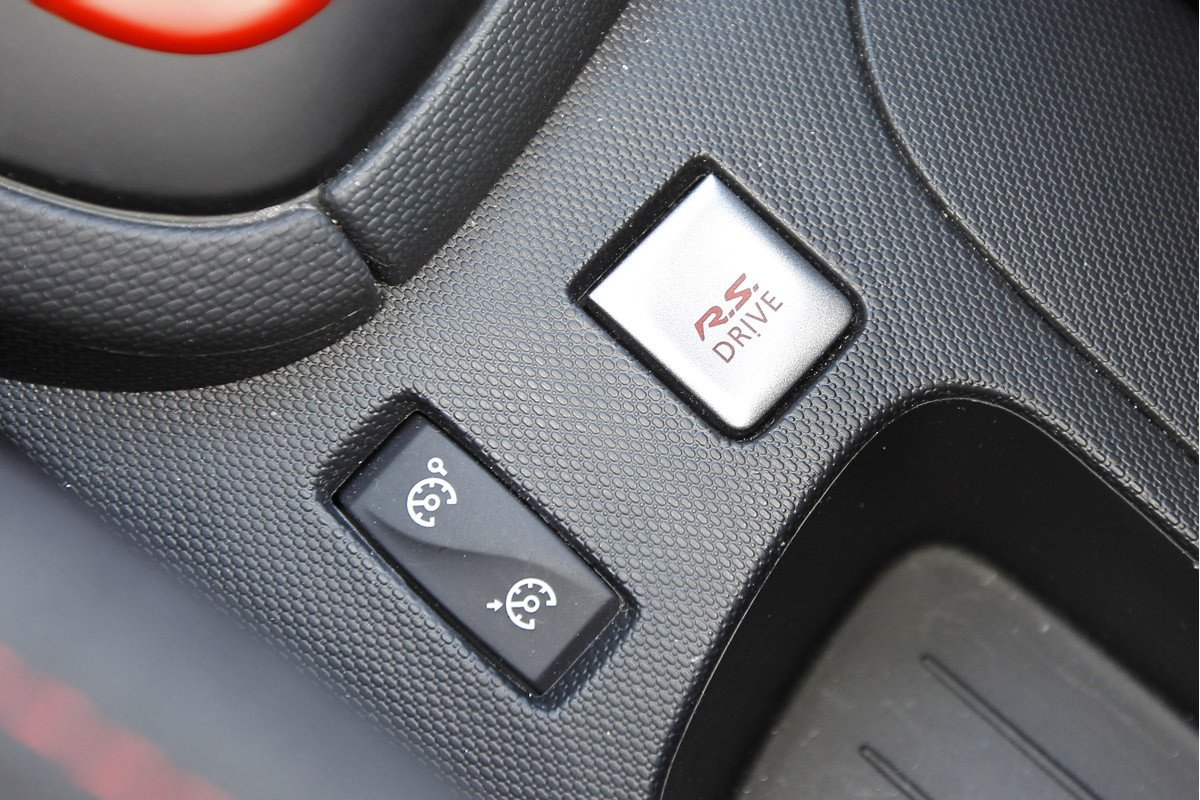 Prueba 10: Renault Clio RS, deportivo y singular