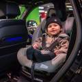 Cinco claves para que tu bebé recién nacido viaje seguro en el coche