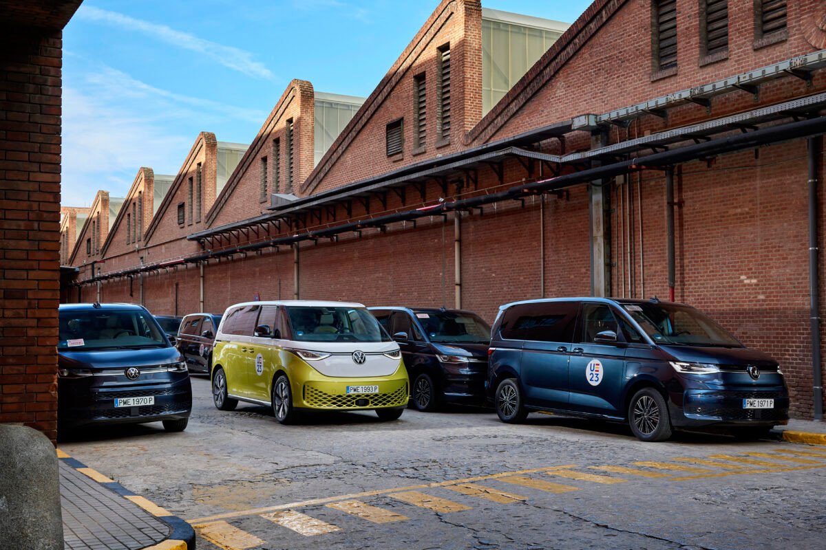 La presidencia española del Consejo de la UE se mueve en coches Volkswagen etiqueta CERO