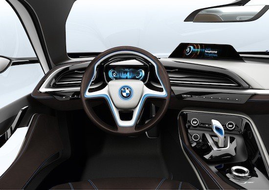 El interior de los BMW i es futurista, pero se puede entrever el actual lenguaje de diseño de BMW.