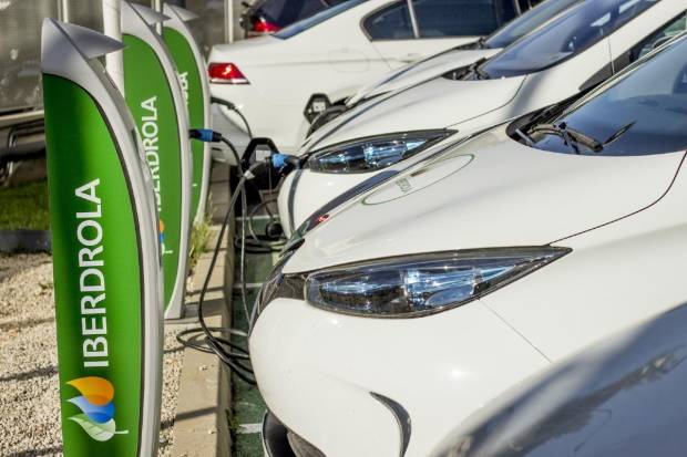 Iberdrola y AVIA instalarán 500 puntos de carga en España y Portugal
