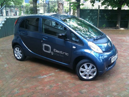 Prueba: Peugeot iOn disponible a partir de diciembre 2010