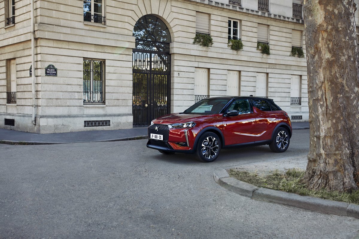 Nuevo DS 3: pequeño cambio de imagen, más tecnología y una versión eléctrica mejorada