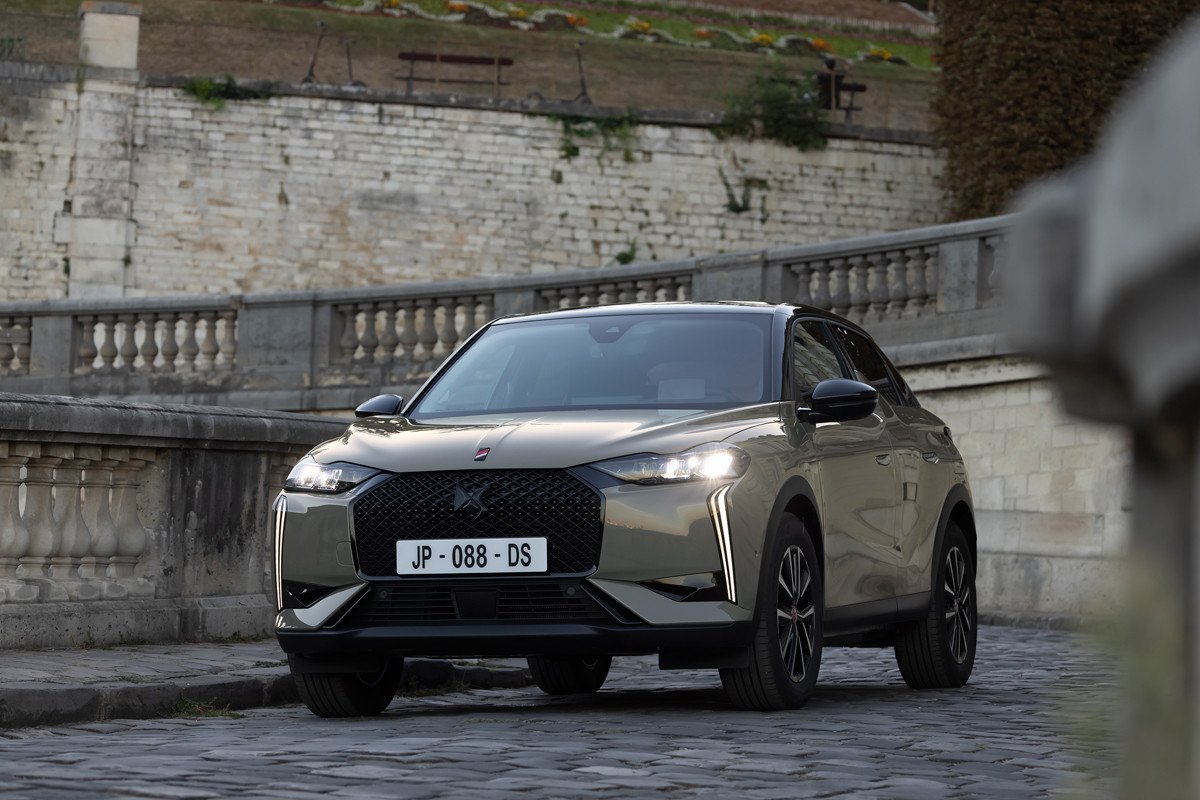 Nuevo DS 3: pequeño cambio de imagen, más tecnología y una versión eléctrica mejorada