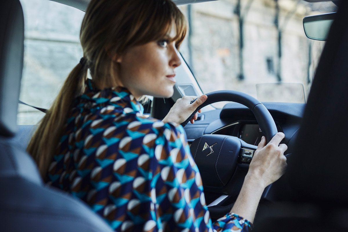 Nuevo DS 3: pequeño cambio de imagen, más tecnología y una versión eléctrica mejorada