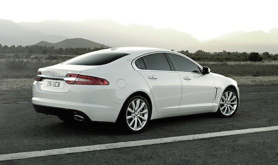 Nuevo Jaguar XF 2.2D y restyling de gama