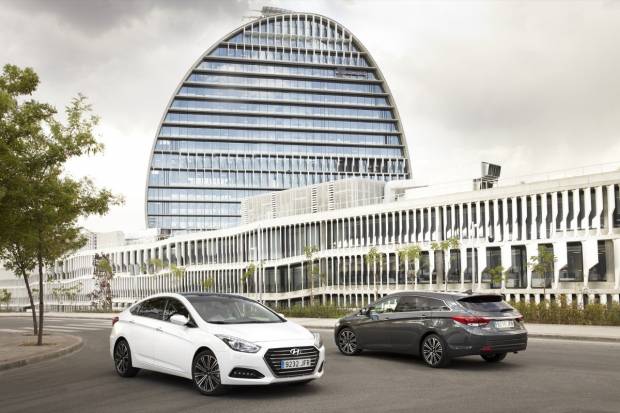 Nuevo Hyundai i40 Sedan y CW 2016: mejorando lo presente