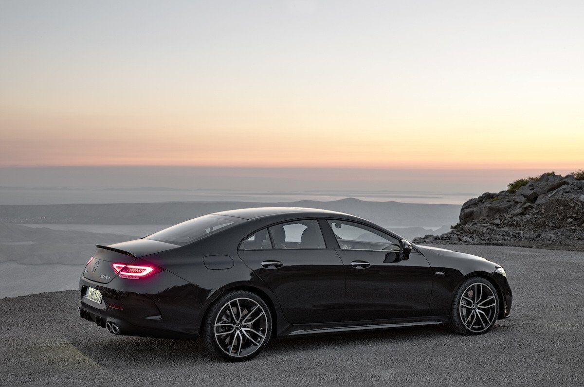 Nuevos Mercedes-AMG 53 con motor híbrido deportivo de 435 CV