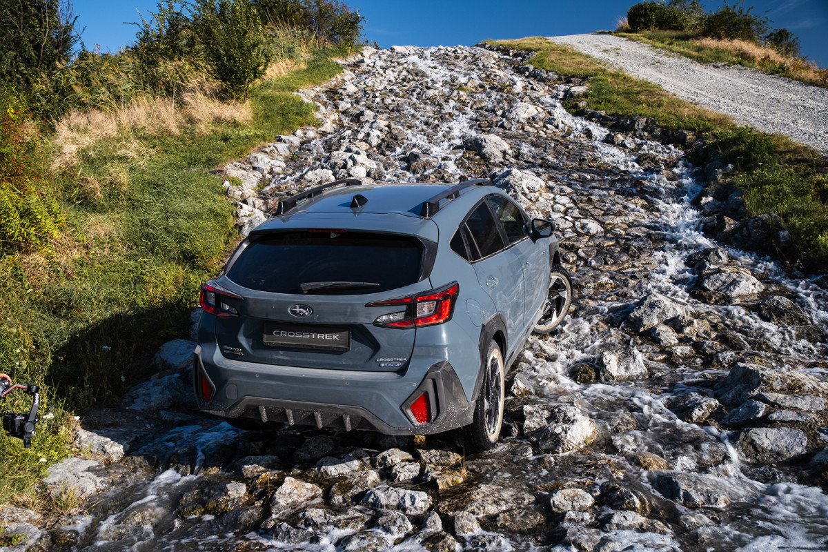 Prueba del Subaru Crosstrek: tracción total, 150CV, desde 220 €/mes y mejor que el XV