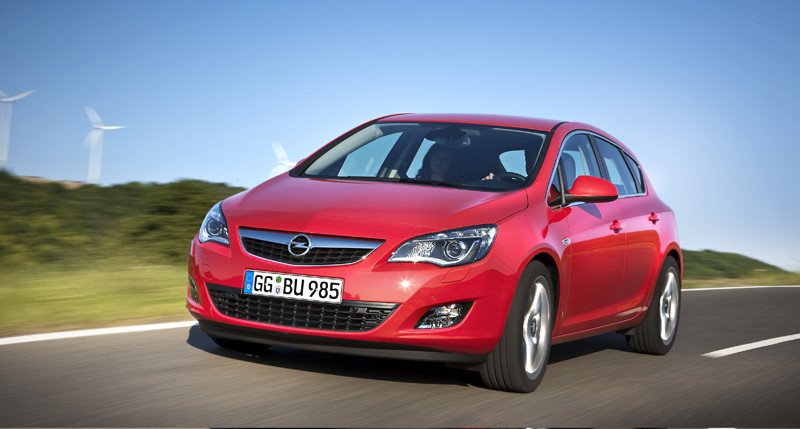 El nuevo Astra planta cara al Golf