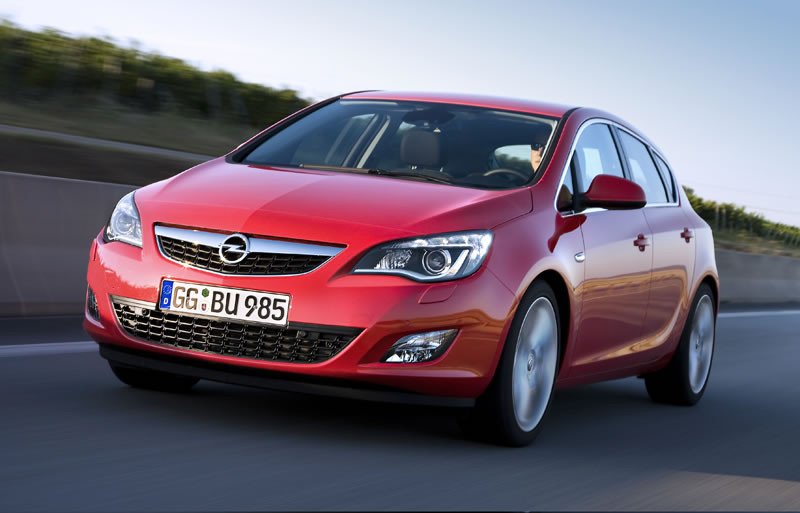 El nuevo Astra planta cara al Golf