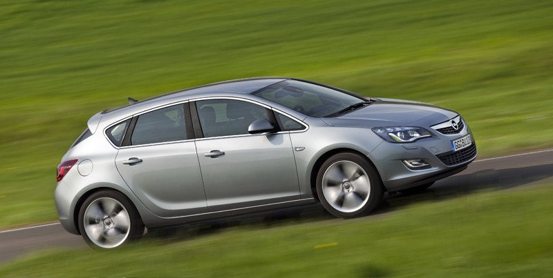 El nuevo Astra planta cara al Golf
