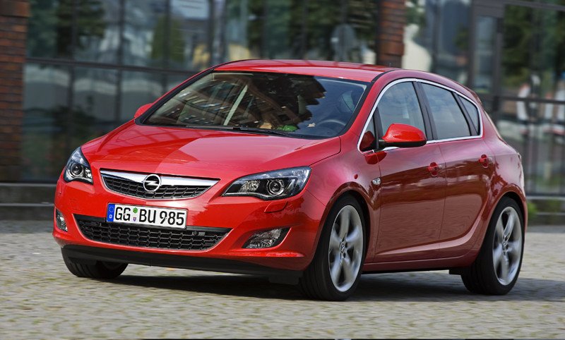 El nuevo Astra planta cara al Golf