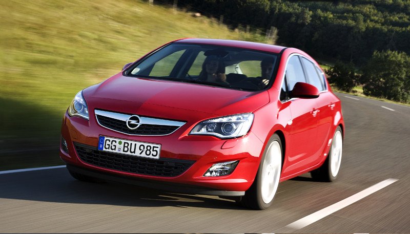 El nuevo Astra planta cara al Golf