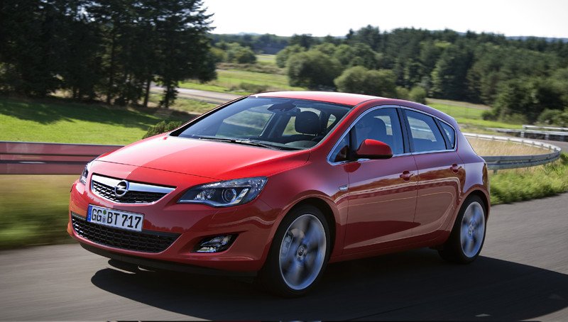 El nuevo Astra planta cara al Golf