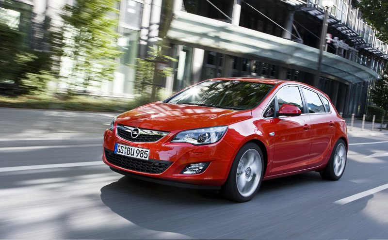 El nuevo Astra planta cara al Golf