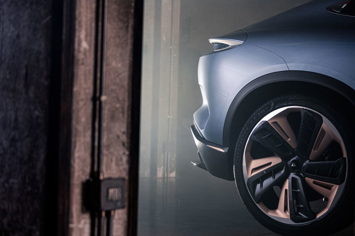 AEHRA presenta un nuevo SUV eléctrico en el que entran 4 jugadores de la NBA
