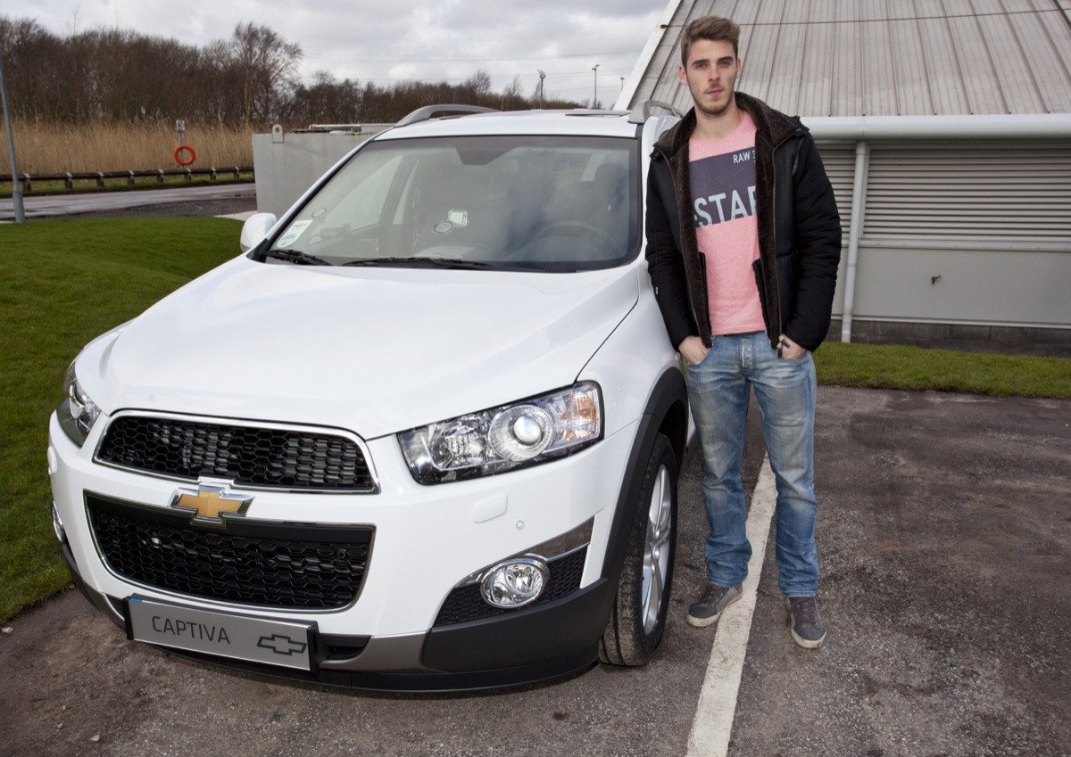 Chevrolet entrega los coches a los jugadores del Manchester United