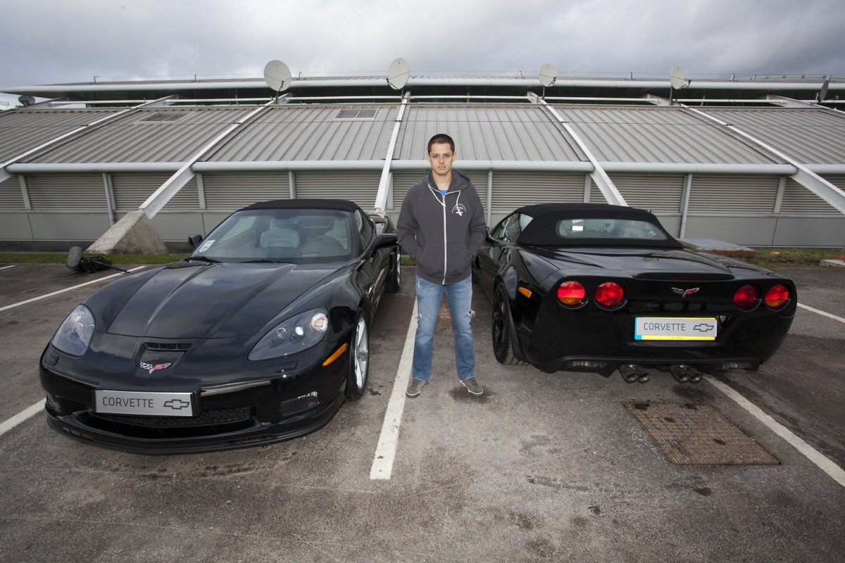 Chevrolet entrega los coches a los jugadores del Manchester United