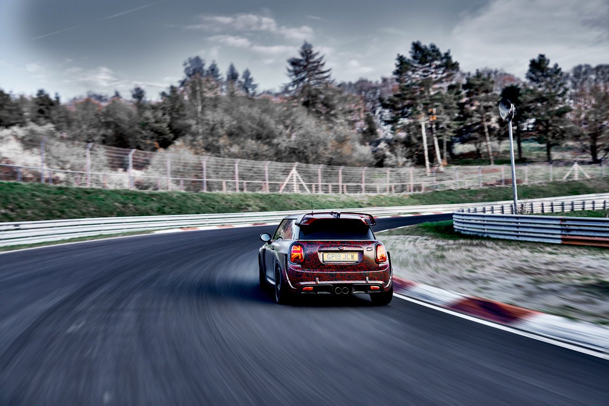 Primeras imágenes completas y vídeo del Mini John Cooper Works GP