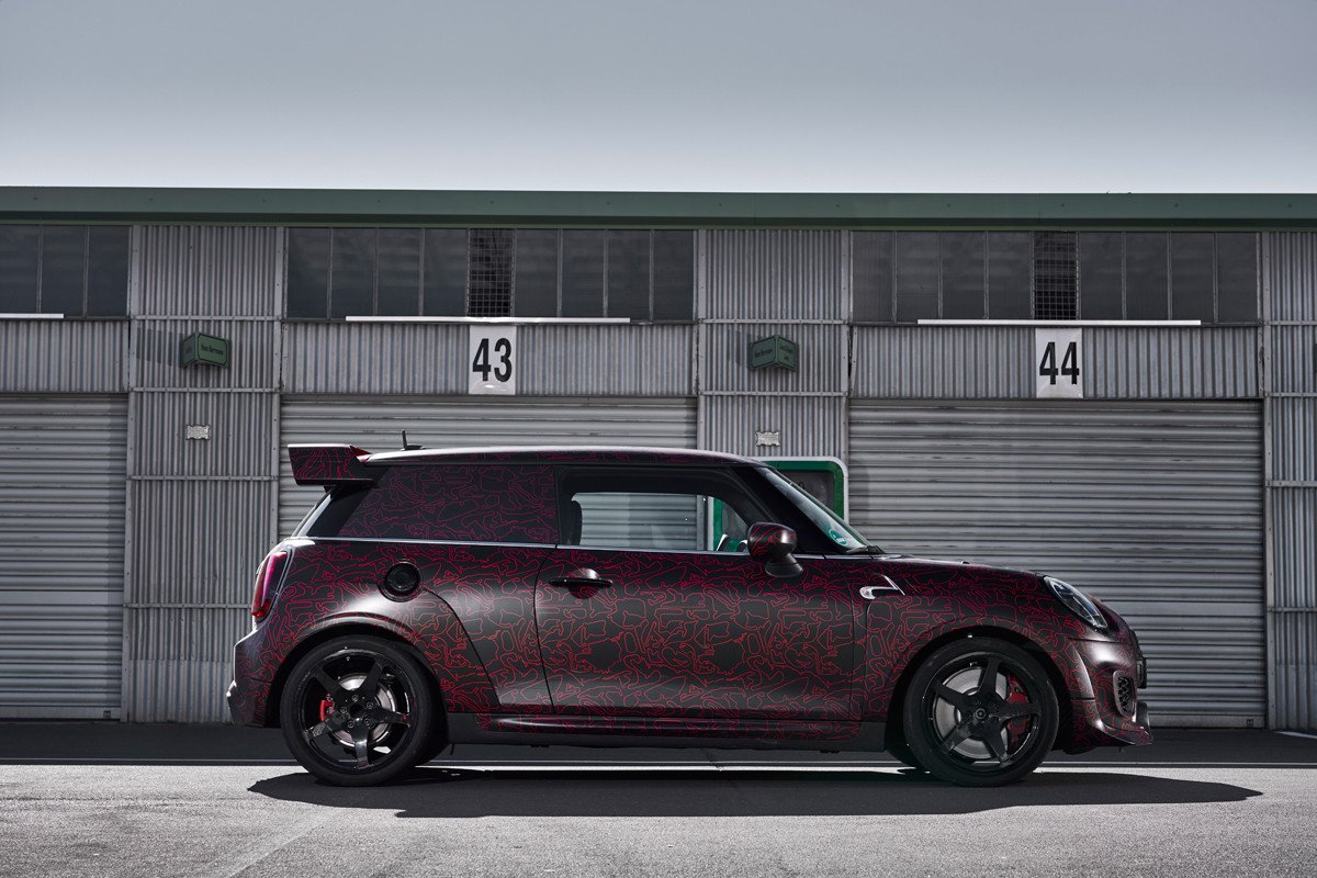 Primeras imágenes completas y vídeo del Mini John Cooper Works GP