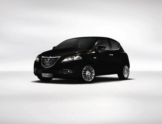 Lancia en el Salón de Ginebra: nuevos Ypsilon y Thema