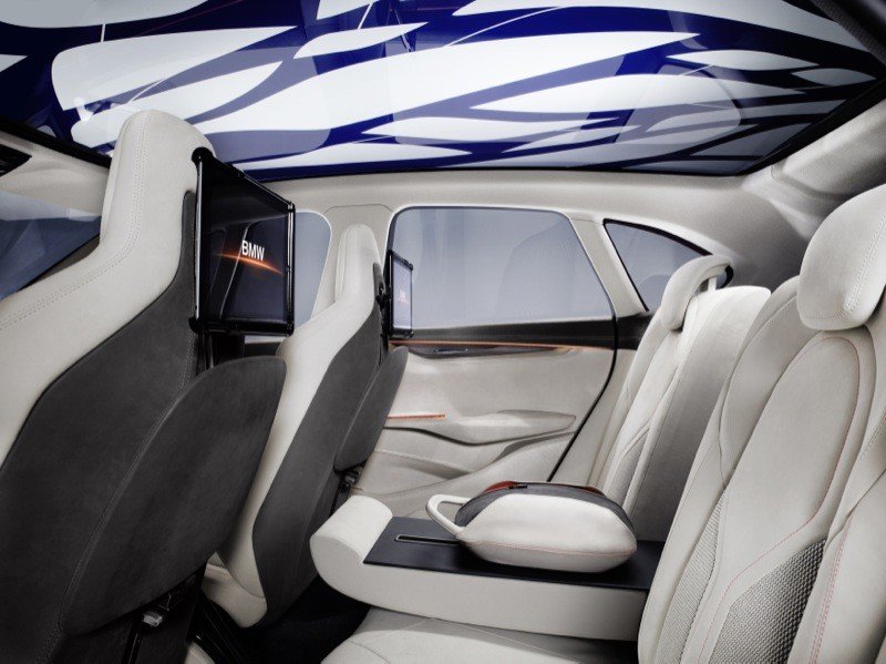 BMW presenta un coche híbrido enchufable