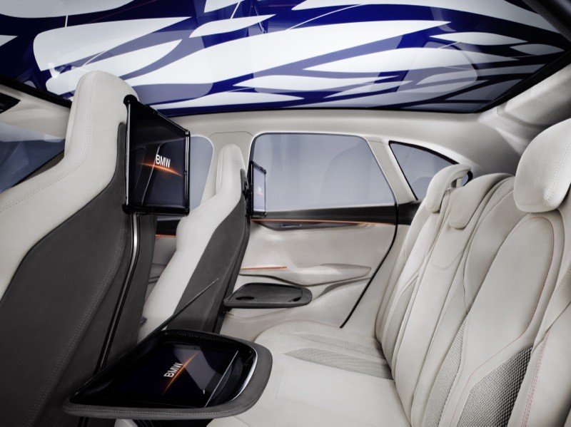 BMW presenta un coche híbrido enchufable