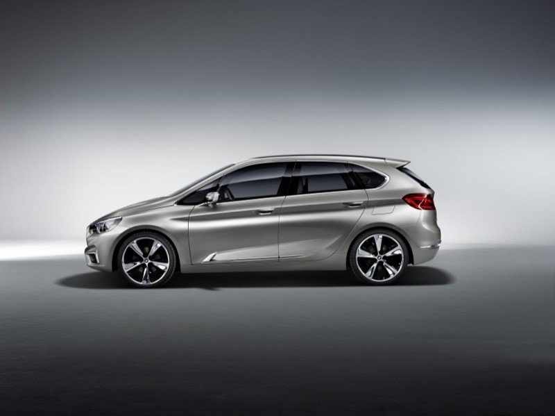 BMW presenta un coche híbrido enchufable
