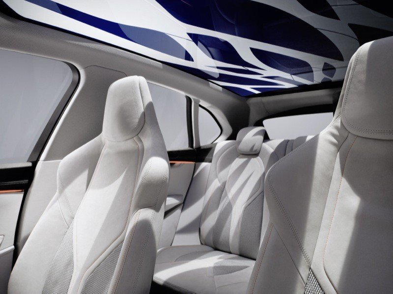 BMW presenta un coche híbrido enchufable