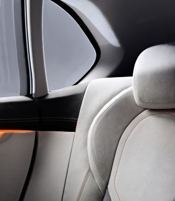 BMW presenta un coche híbrido enchufable
