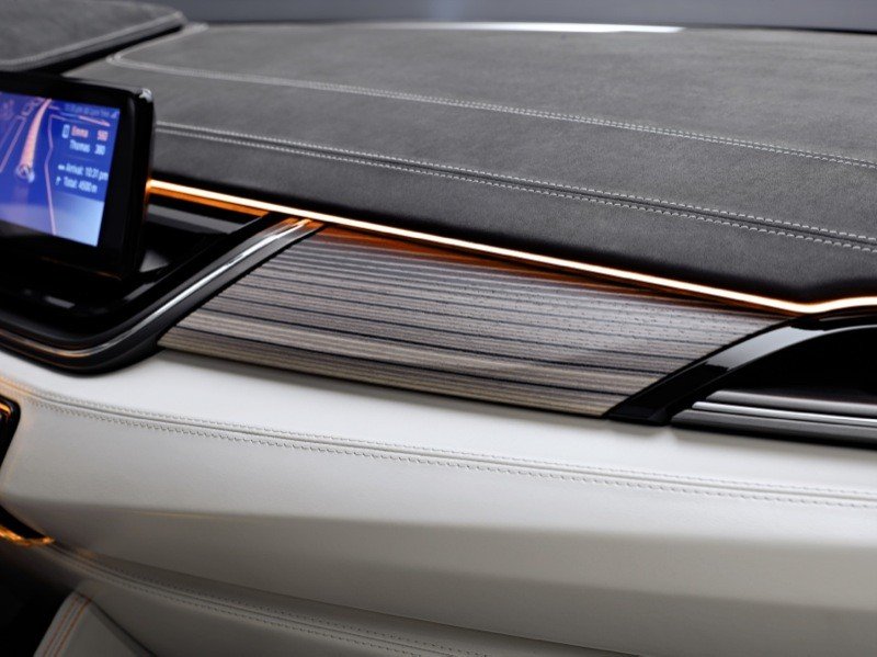 BMW presenta un coche híbrido enchufable