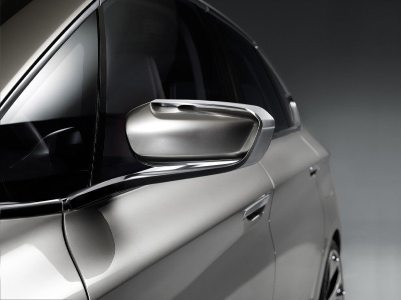 BMW presenta un coche híbrido enchufable