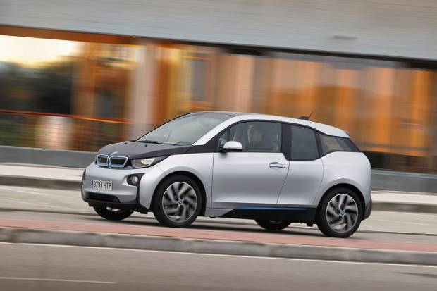 Prueba 10: BMW i3, el primer coche cien por cien eléctrico de BMW