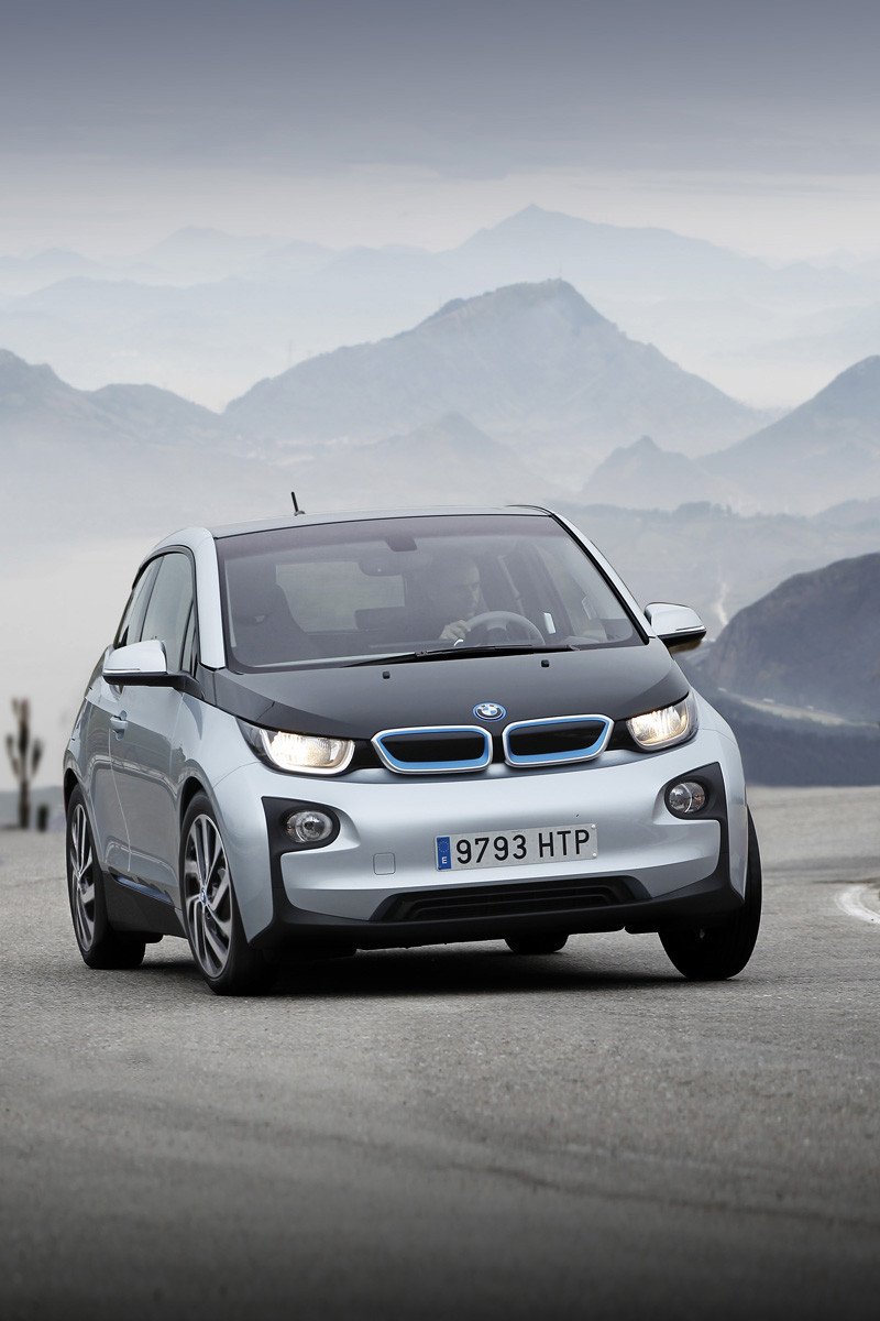 Prueba 10: BMW i3, el primer coche cien por cien eléctrico de BMW