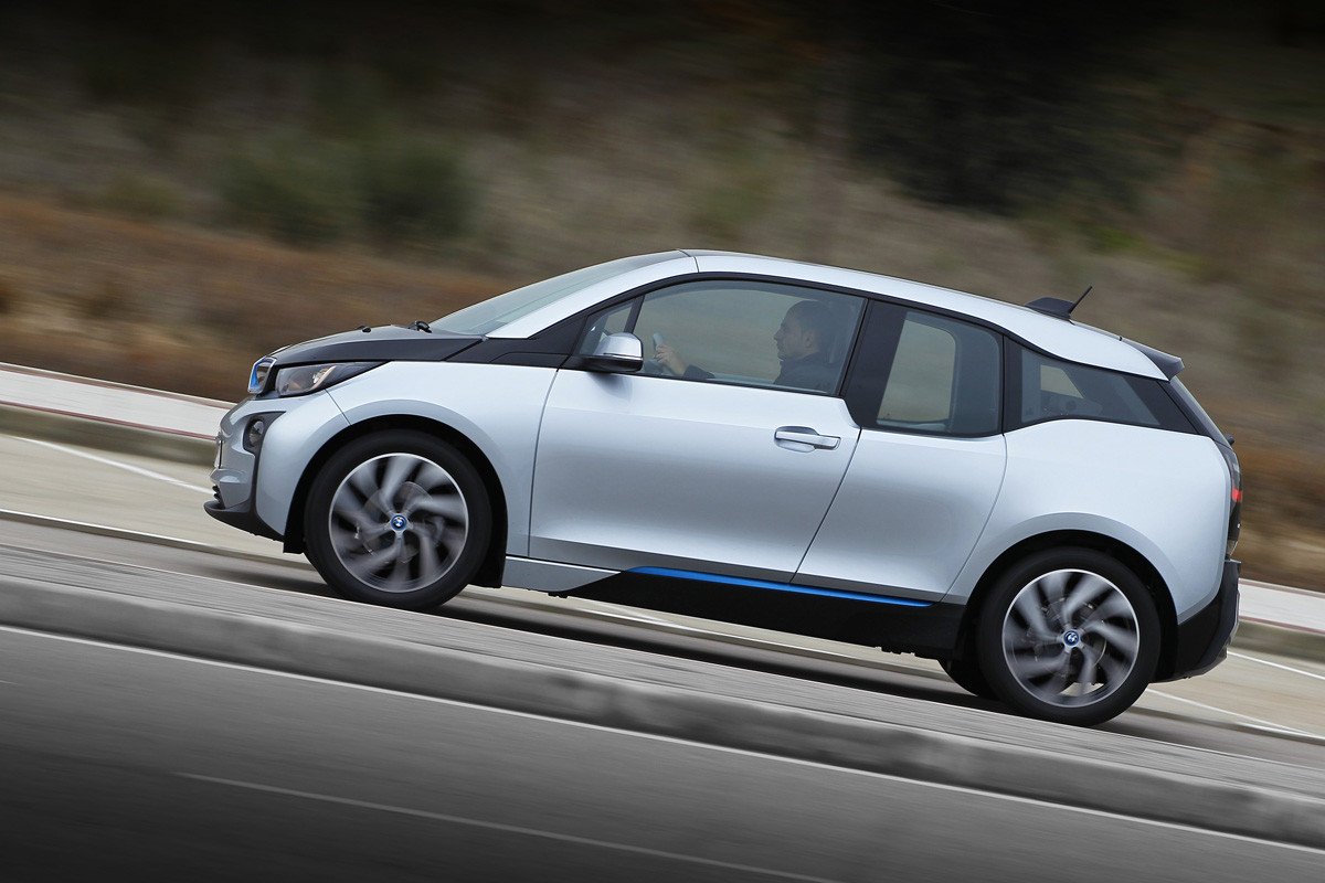 Prueba 10: BMW i3, el primer coche cien por cien eléctrico de BMW