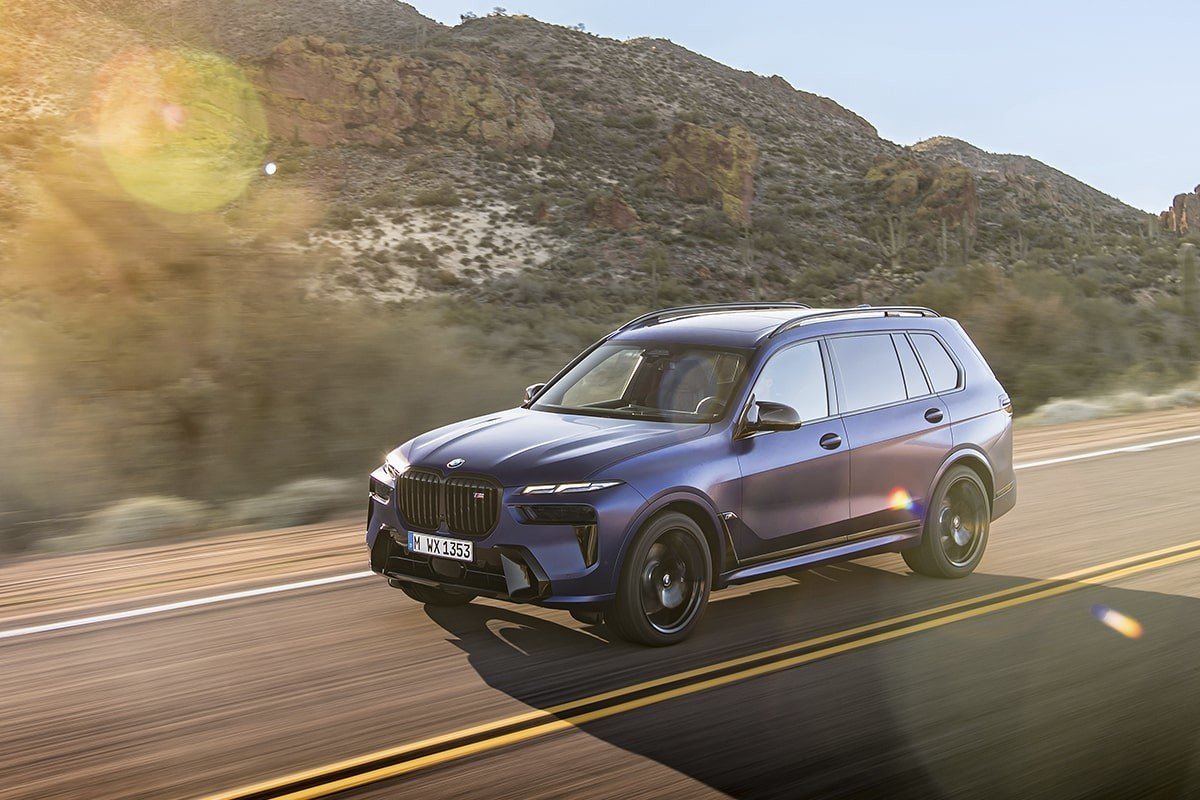 SUV potente y ECO_bmw x7 carretera
