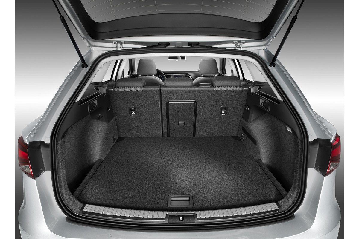 Prueba:  Seat León ST 2.0 TDI DSG, el mejor compacto para viajar