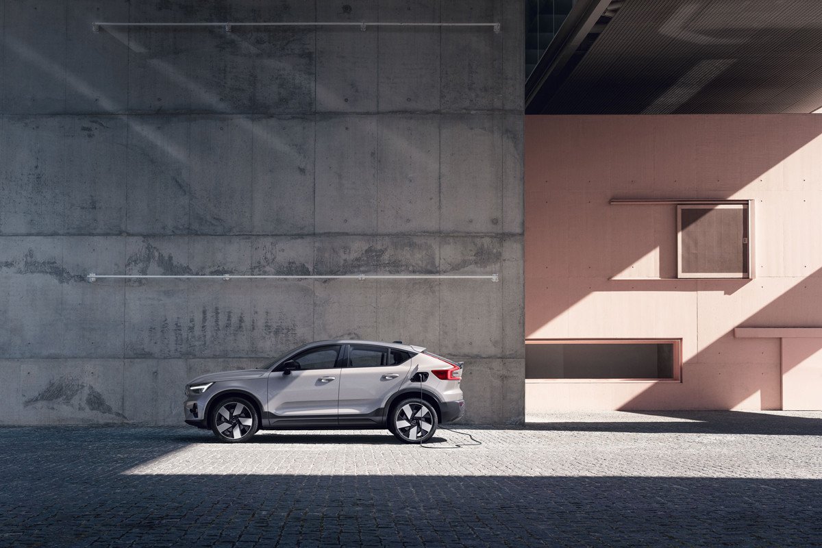 Volvo actualiza el XC40 Recharge y lanza un nuevo motor para el C40