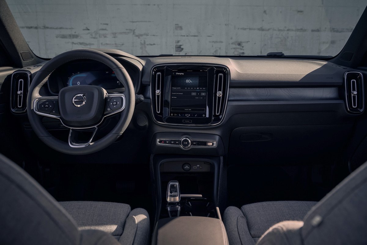 Volvo actualiza el XC40 Recharge y lanza un nuevo motor para el C40
