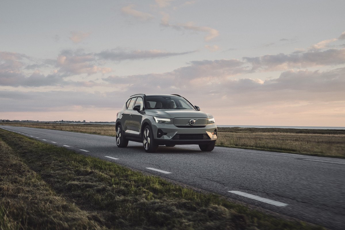 Volvo actualiza el XC40 Recharge y lanza un nuevo motor para el C40