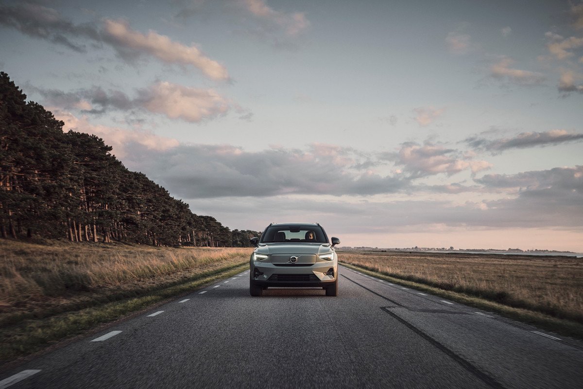 Volvo actualiza el XC40 Recharge y lanza un nuevo motor para el C40