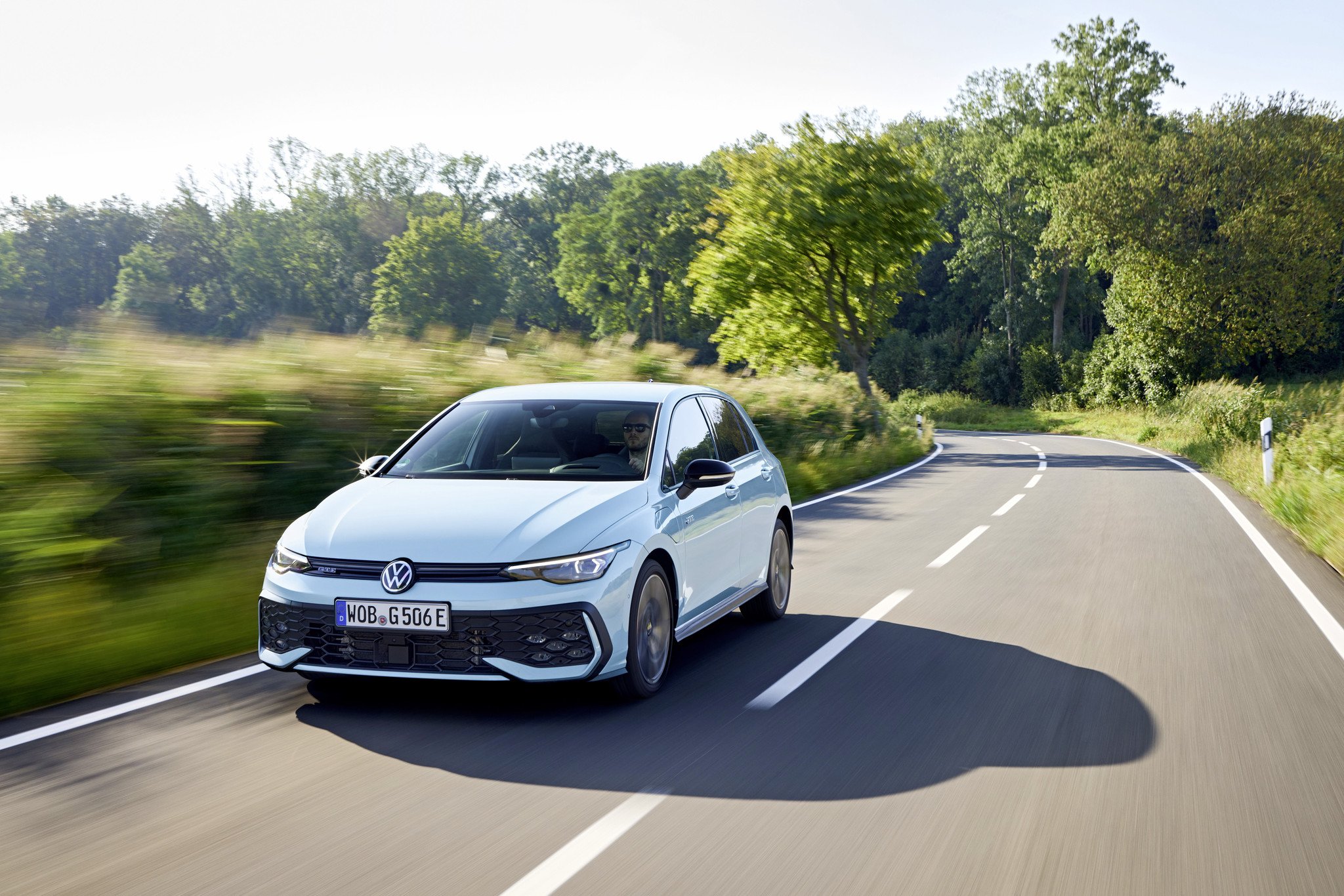 Volkswagen Golf e-Hybrid