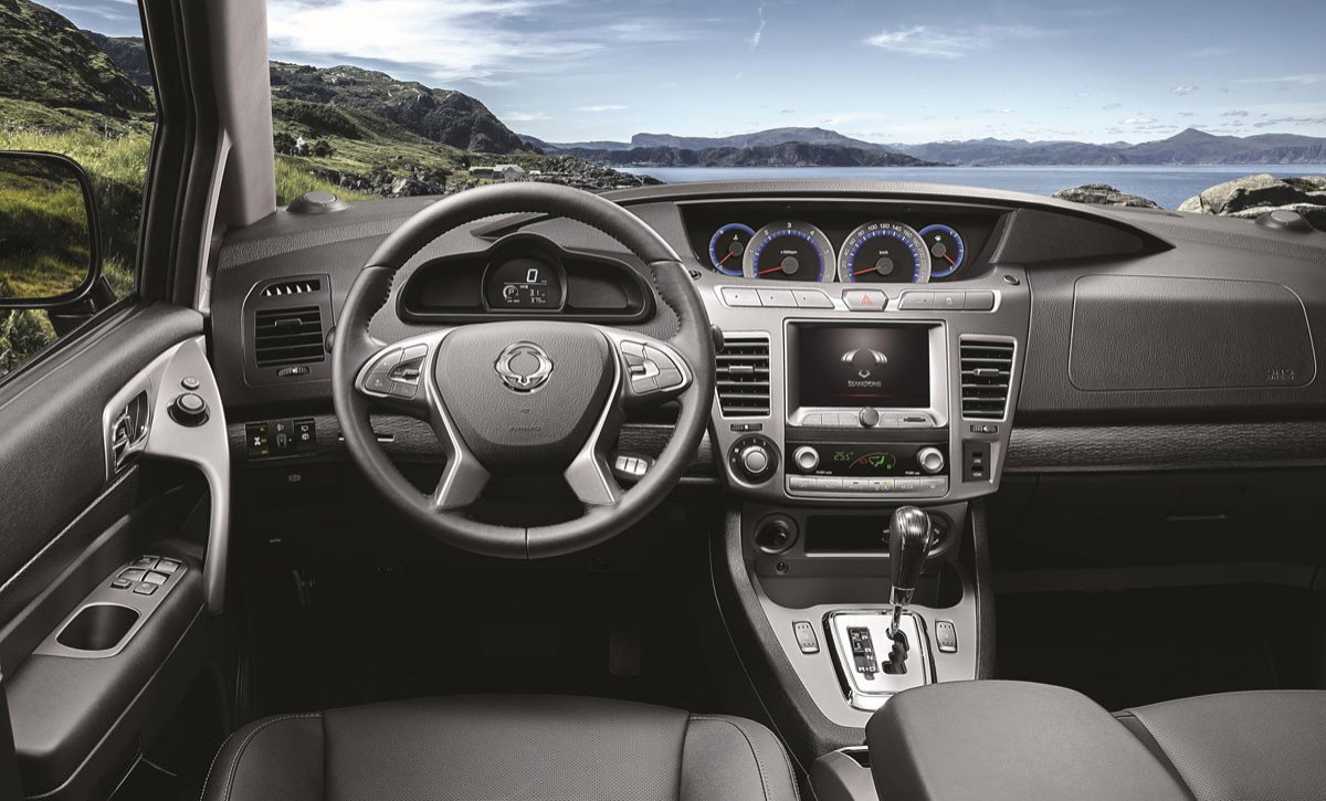 Cambio en el frontal para el nuevo Ssangyong Rodius