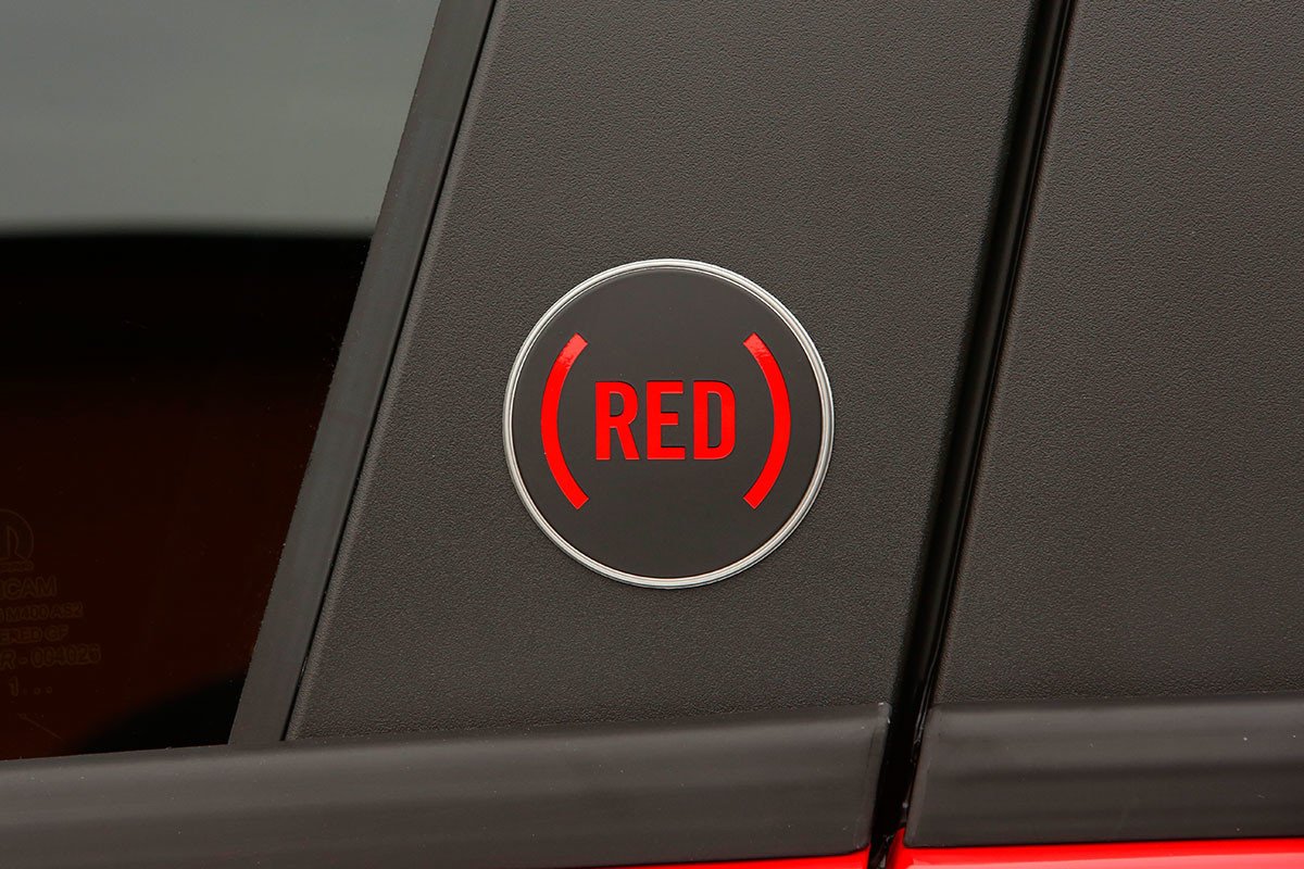 Todo al rojo, Fiat ofrece la versión (RED) en toda su gama