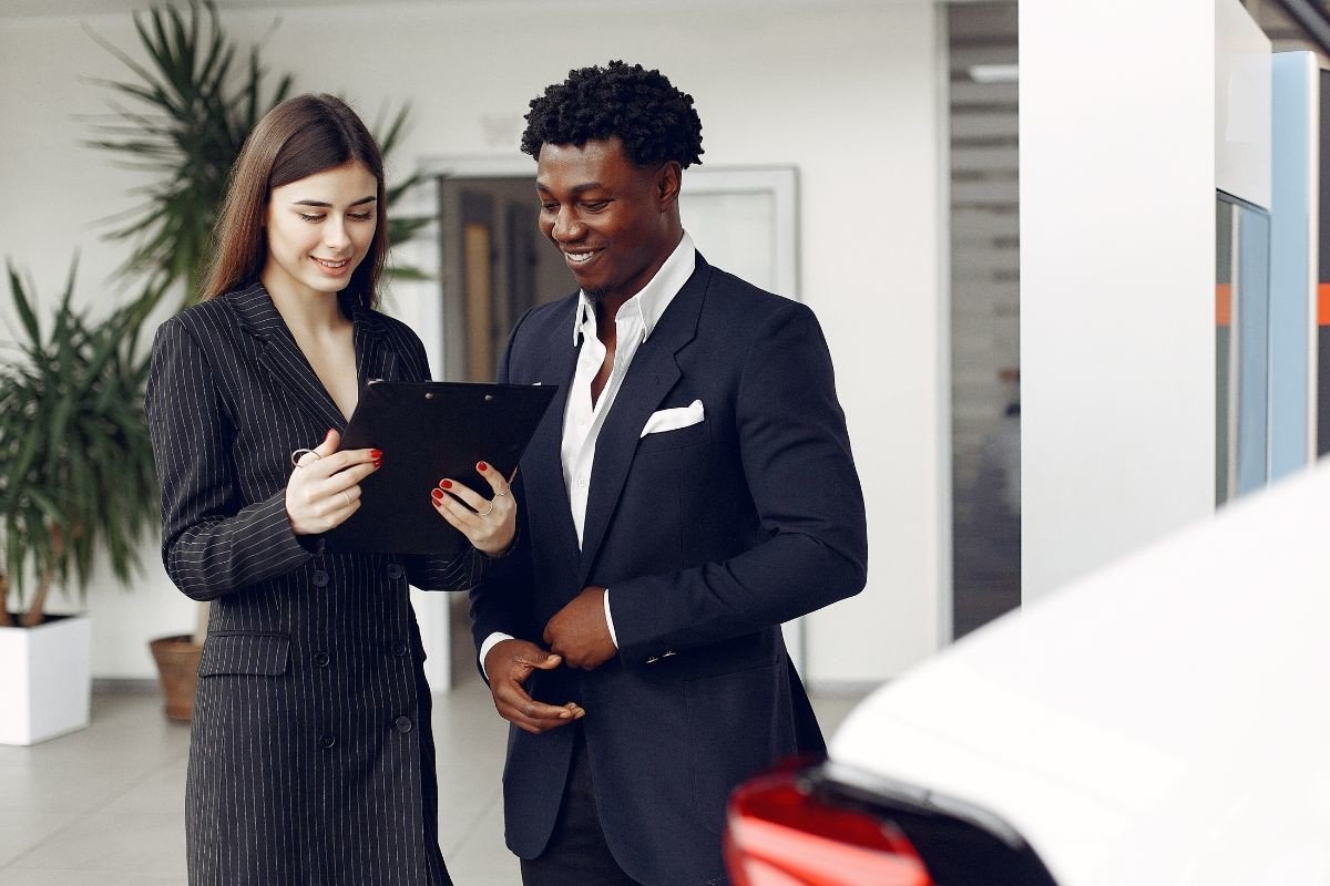 Guía completa: todas las opciones para comprar un coche con sus ventajas e inconvenientes