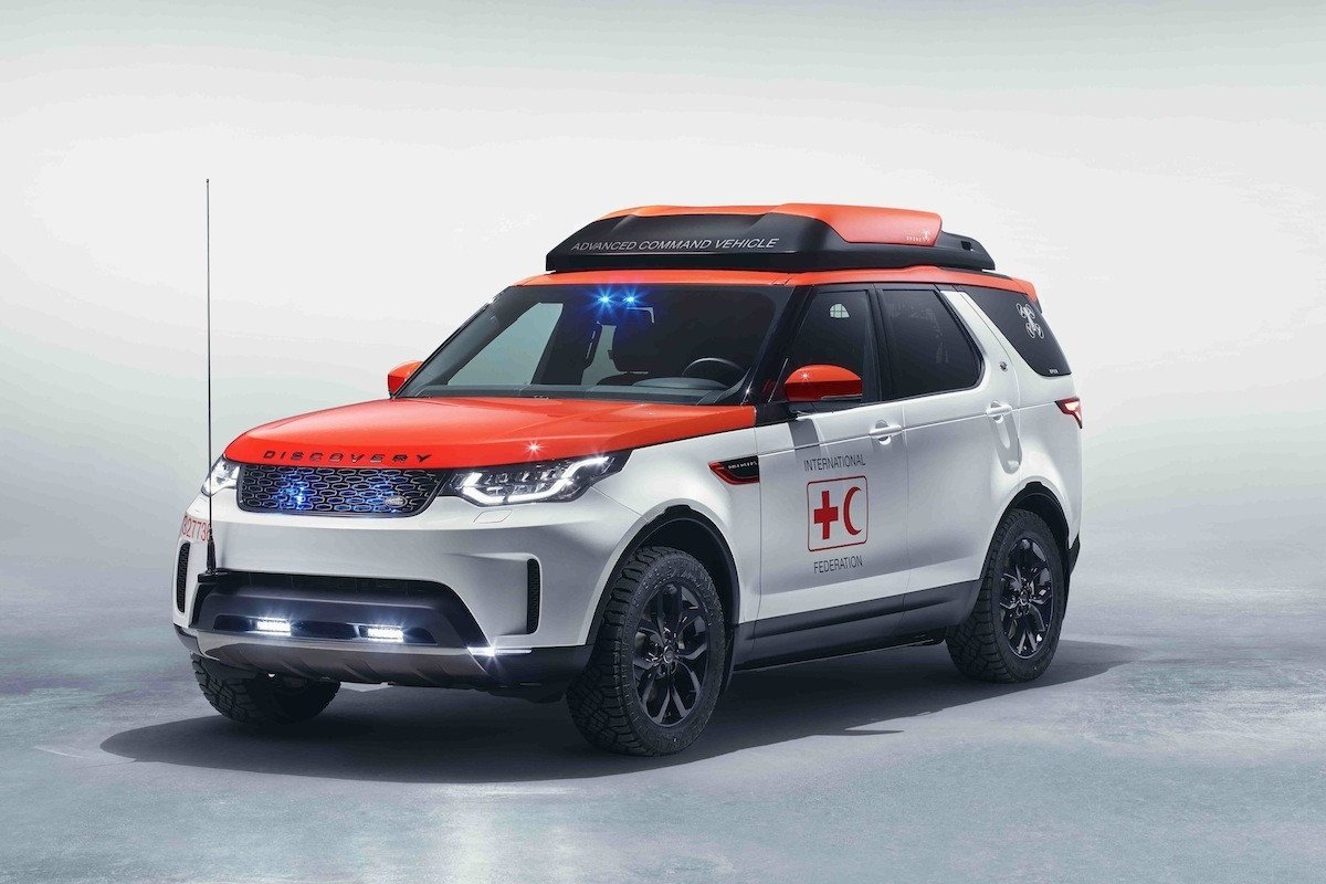 Land Rover Discovery Project Hero con dron incluido