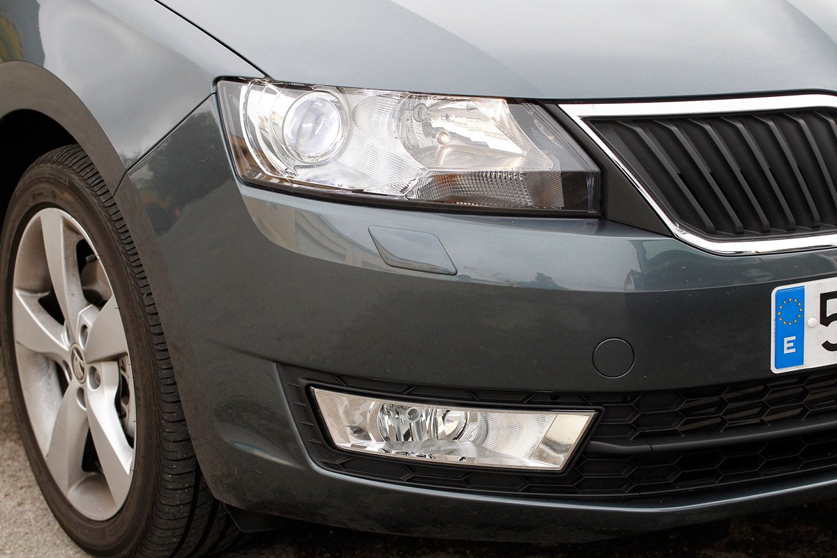 Prueba 10: Toyota Prius vs Skoda Rapid: ¿el mejor para taxi?