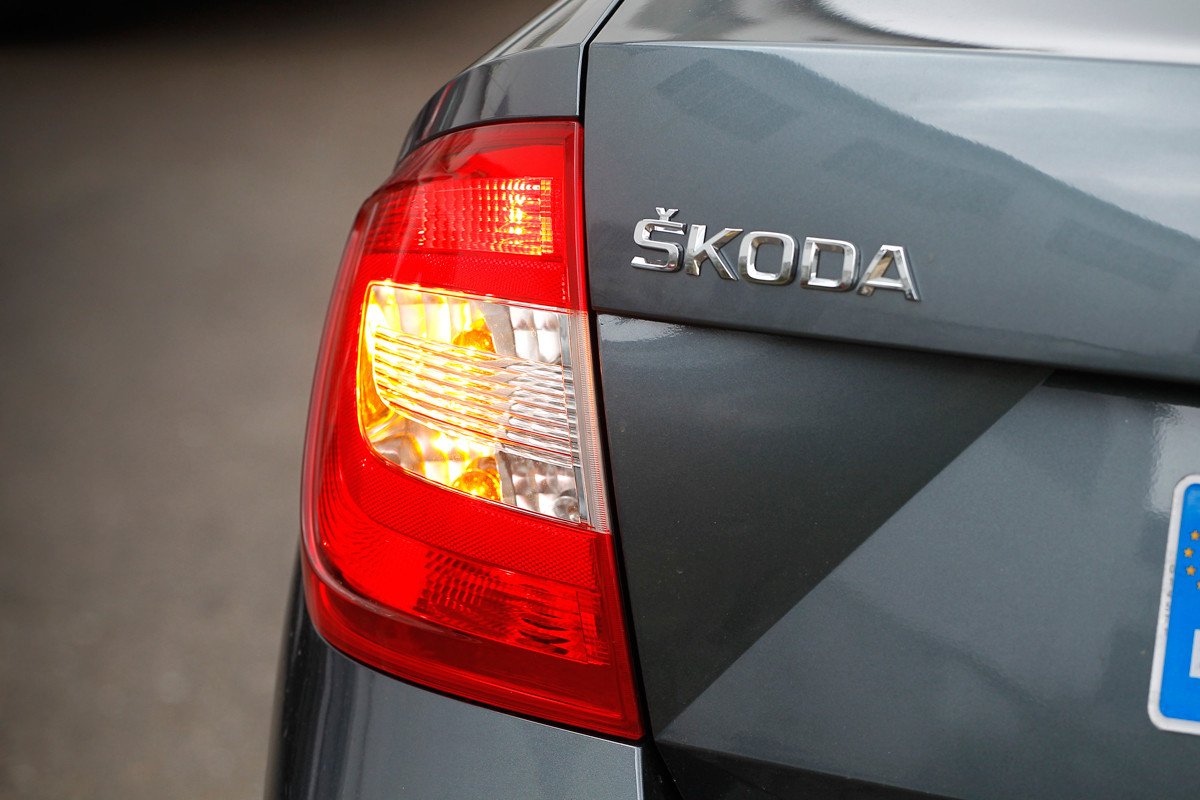 Prueba 10: Toyota Prius vs Skoda Rapid: ¿el mejor para taxi?